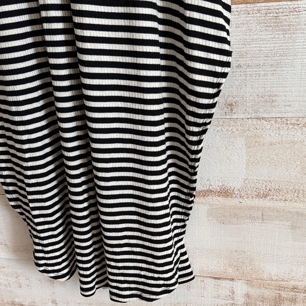 Striped Black and White Dress - Picture 3 of 5